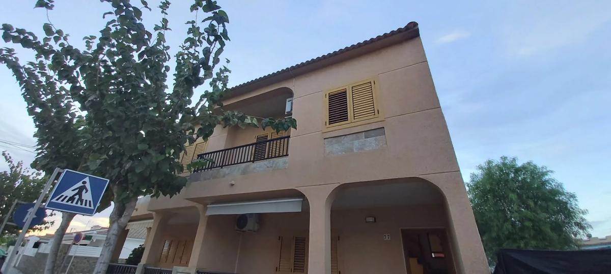 Sale of townhouse in Torre de la Horadada , Pilar de la Horadada photo 4