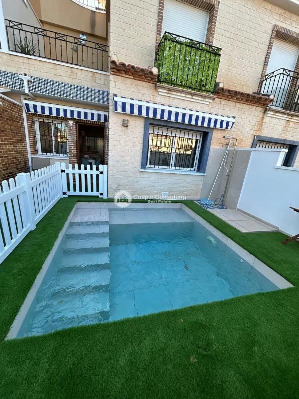 Sale of independent chalet in El Mojón, Pilar de la Horadada
 photo 4