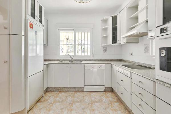 Independent chalet for sale in CL ARCE P C, Pilar de la Horadada
thumbnail 1