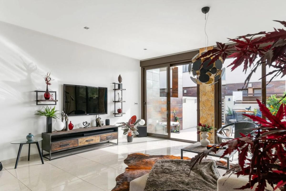 Sale of townhouse in Avenida de Colon s/n , Pilar de la Horadada photo 2