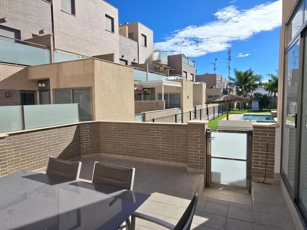 Sale of independent chalet in Calle Parque Antonio Gálvez, 76, Pilar de la Horadada
photo 3