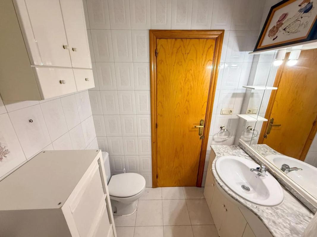 Sprzedaż niezależnego domku jednorodzinnego w Calle Oscar Espla, Rafał photo 4