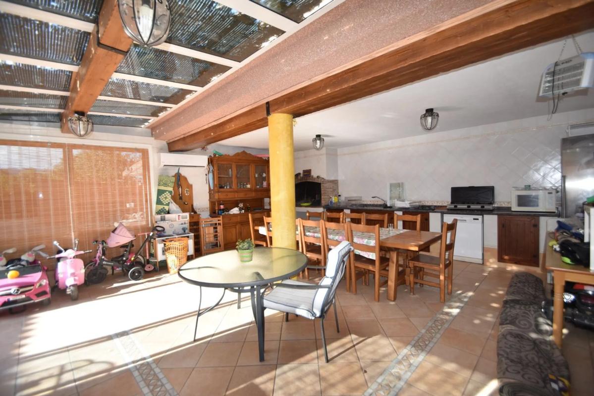 Venta de chalet independiente en Redovan, Redovan
 photo 4