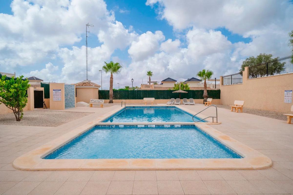 Venta de chalet independiente en Calle Castillo, Rojales
 photo 3