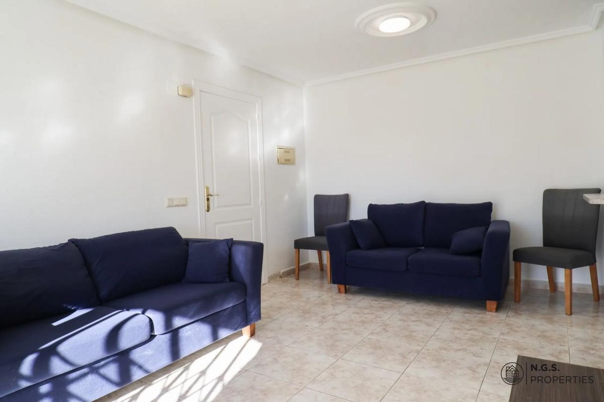 Venta de piso en Calle Rias Bajas, Rojales
photo 2
