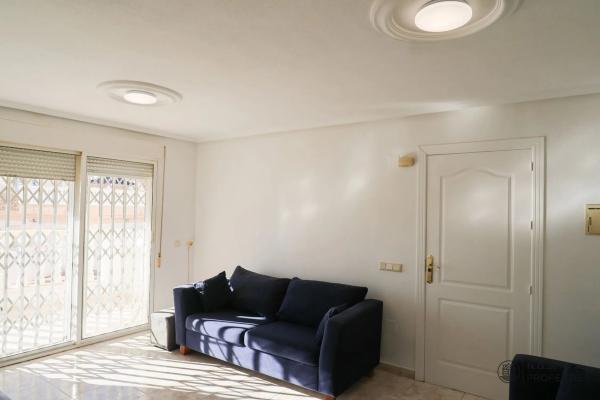 Квартира на продажу на  Calle Rias Bajas, Рохалес photo 3