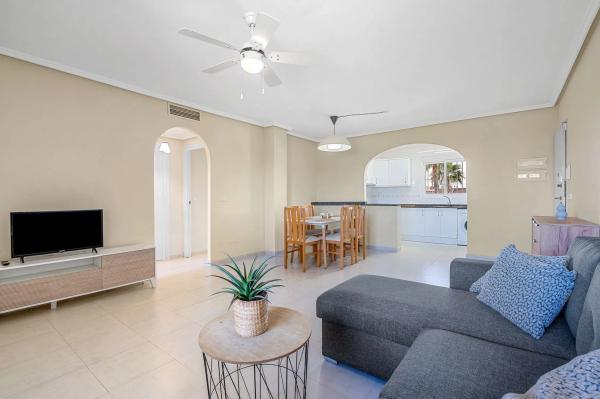 Квартира на продажу на  Avenida de Cadiz, 22, Рохалес photo 3