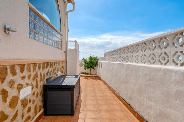 Продажа квартиры на Calle Costa Brava, 2, Рохалес
 photo 2