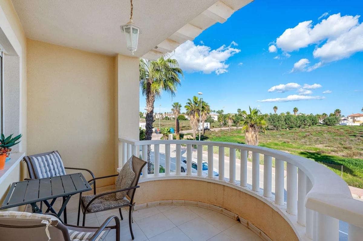 Venta de piso en Avenida de Salamanca, 40, Rojales
 photo 2