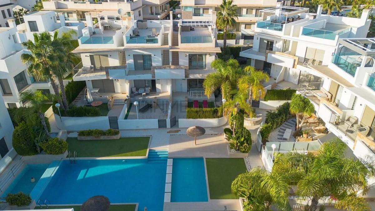 Venta de duplex en Avenida de Almería, Rojales photo 2
