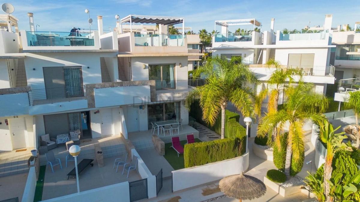Venta de duplex en Avenida de Almería, Rojales photo 3
