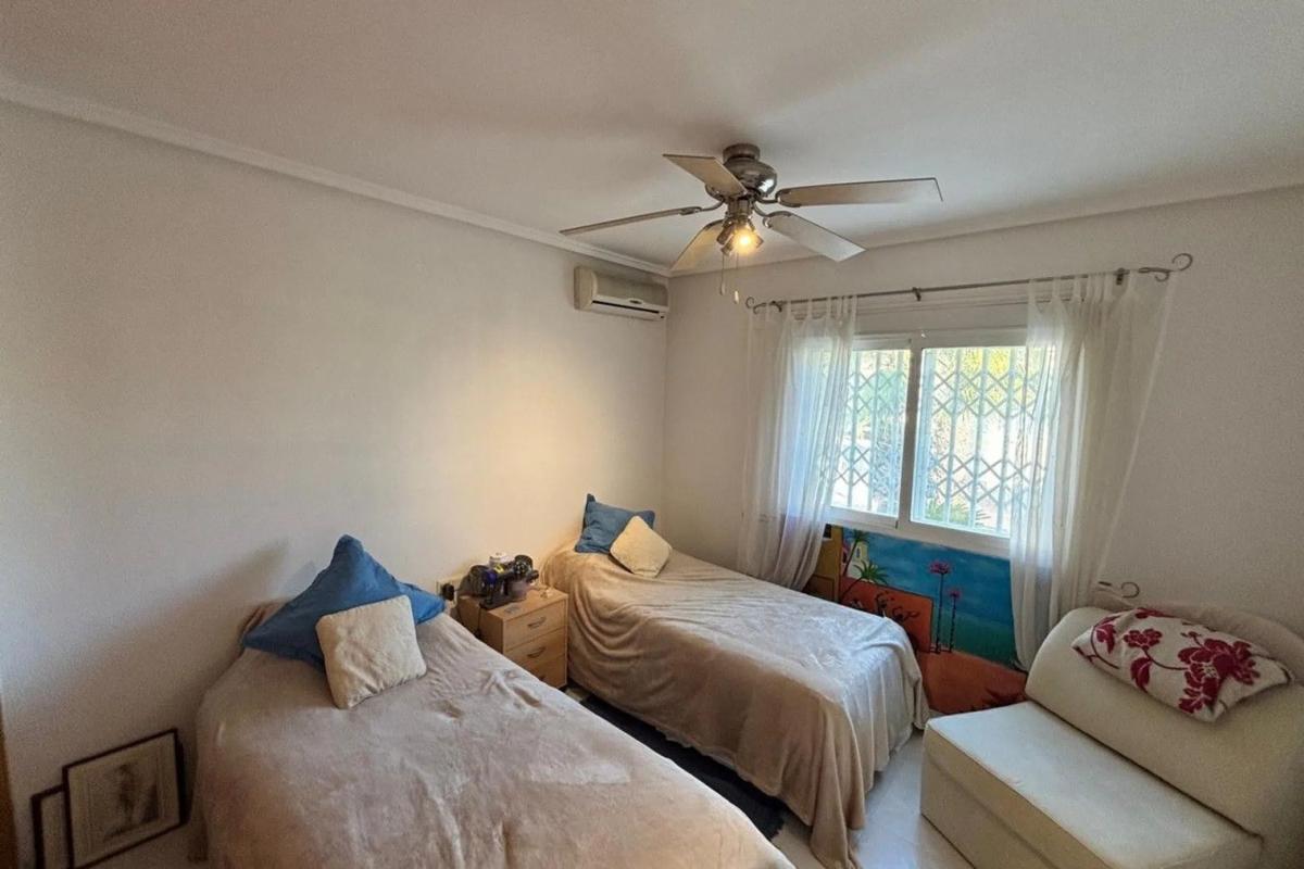 Продажа отдельного шале в Ciudad Quesada, Рохалес photo 3