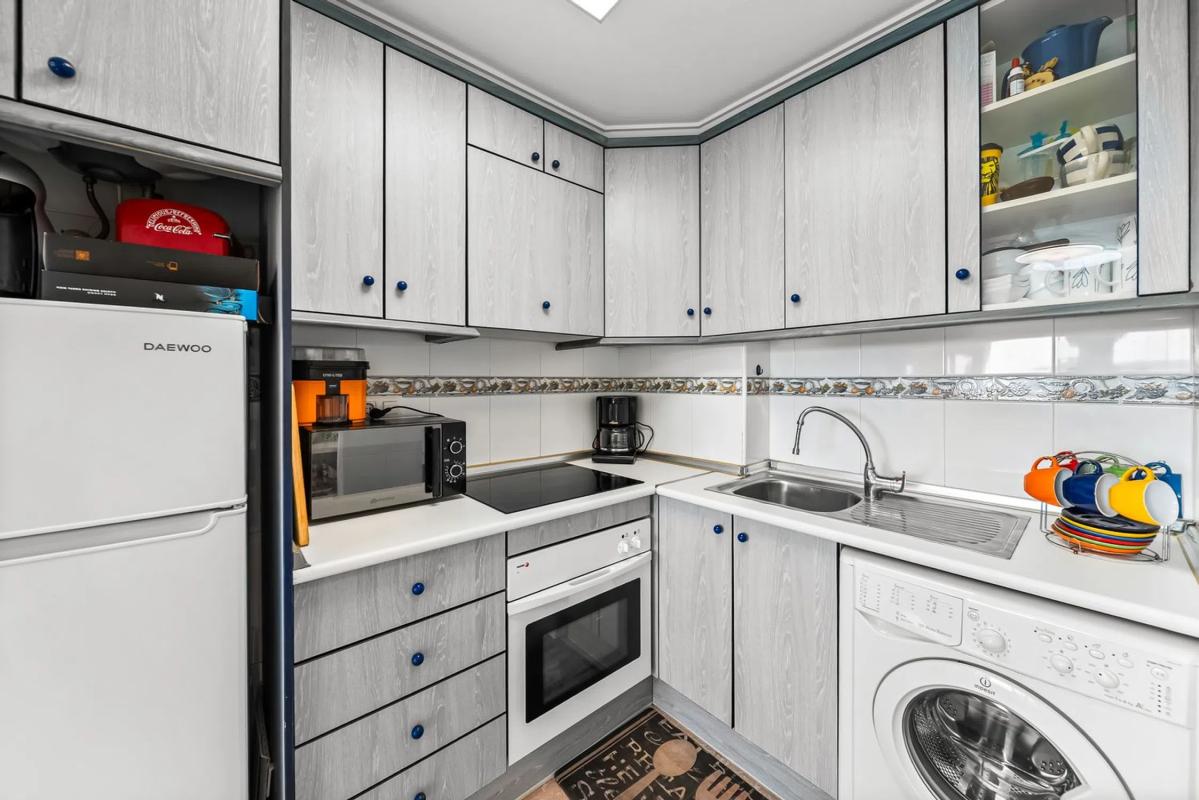 Продажа квартиры на C. las Mimosas, Рохалес
photo 4