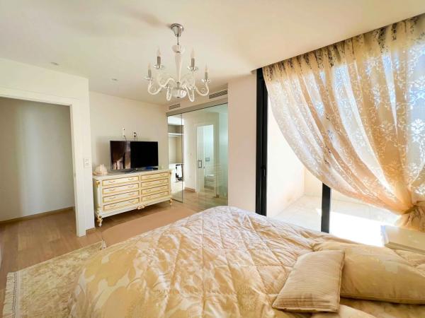 Chalet independiente en venta en Avenida Argentina, 22, Rojales
thumbnail 2