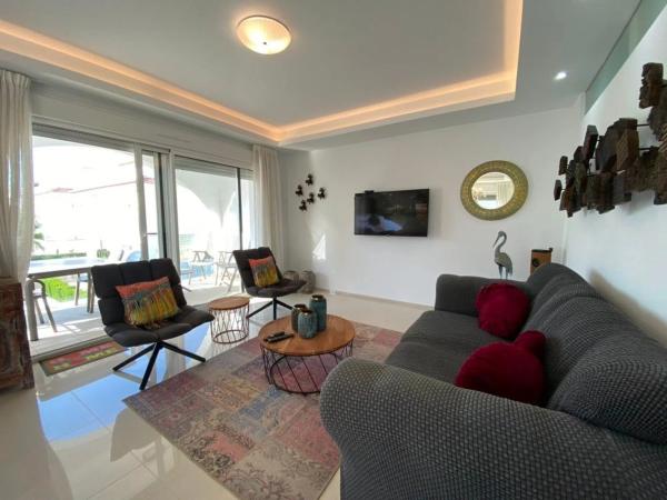 Квартира на продажу на  Avenida de Málaga, Рохалес photo 3