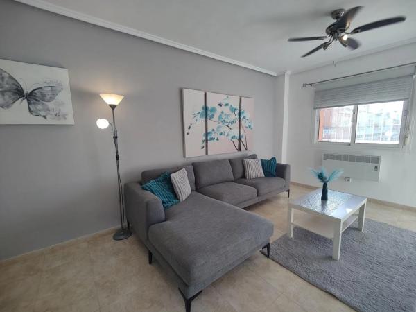 Chalet pareado en Av Malaga De photo 1