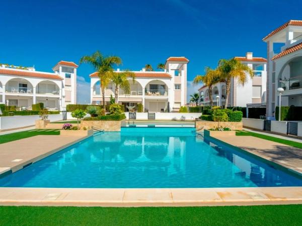 Penthouse for sale at Calle Valladolid, 4, Rojales thumbnail 2