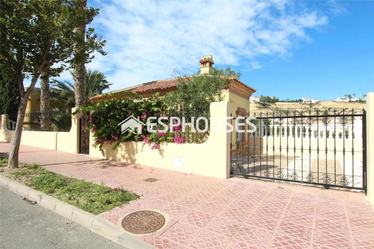 Venta de chalet independiente en Ciudad Quesada, Rojales
photo 3