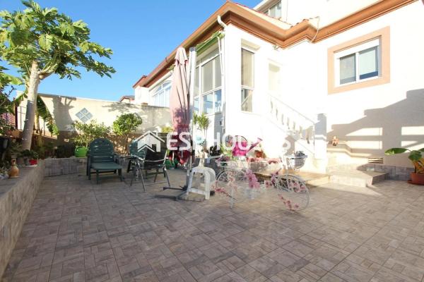 Chalet pareado photo 1