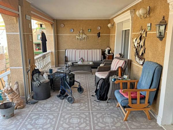 Chalet independiente en venta en Calle Ruinas de Petra, 44, San Fulgencio
photo 1