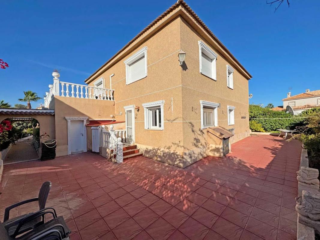 Venta de chalet independiente en Calle Ruinas de Petra, 44, San Fulgencio
photo 3
