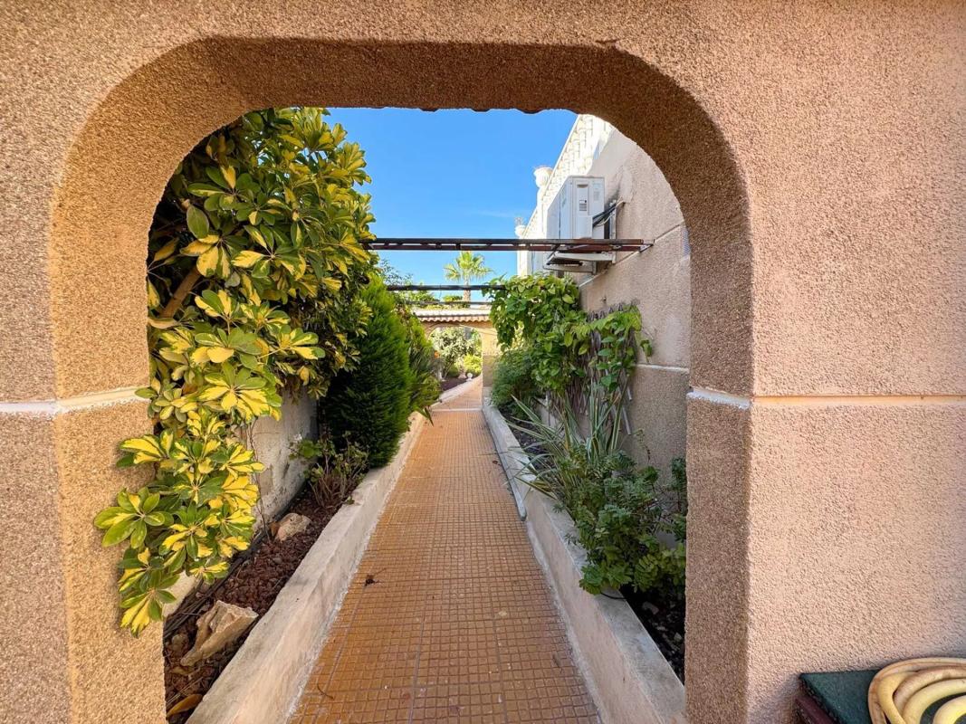 Venta de chalet independiente en Calle Ruinas de Petra, 44, San Fulgencio
photo 4