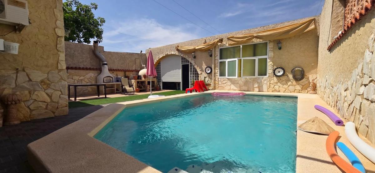 Venta de chalet adosado en  Agua s/n , San Isidro photo 2