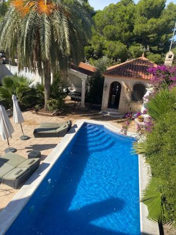 Independent chalet for sale in Calle Principal, San Isidro
thumbnail 1