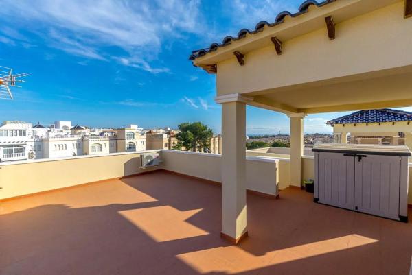 Independent chalet for sale in CL PEDRERO EL-FILIPINAS, San Miguel de Salinas
thumbnail 2