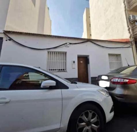 Частный шале на продаже в  Barrio El Molino, Торревьеха photo