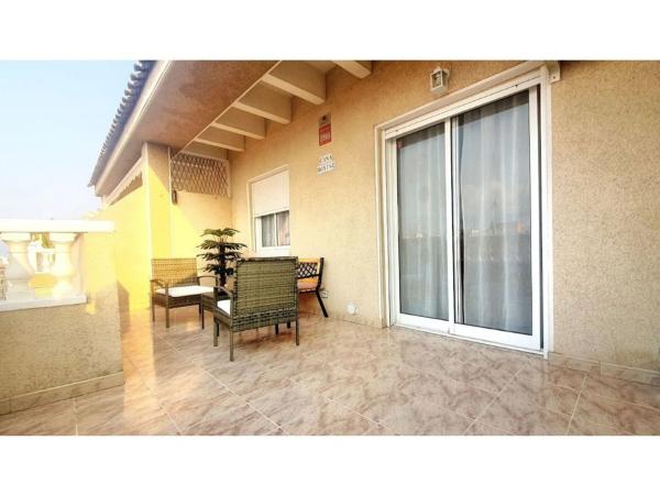 Ático en venta en Ronda D. Ricardo Lafuente Aguado, 9, Torrevieja thumbnail 2