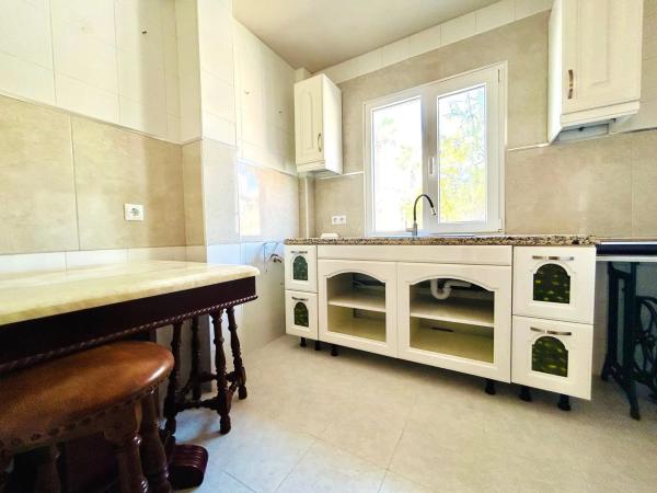 Apartment for sale in Calle San Emigdio, 7, Torrevieja thumbnail 2