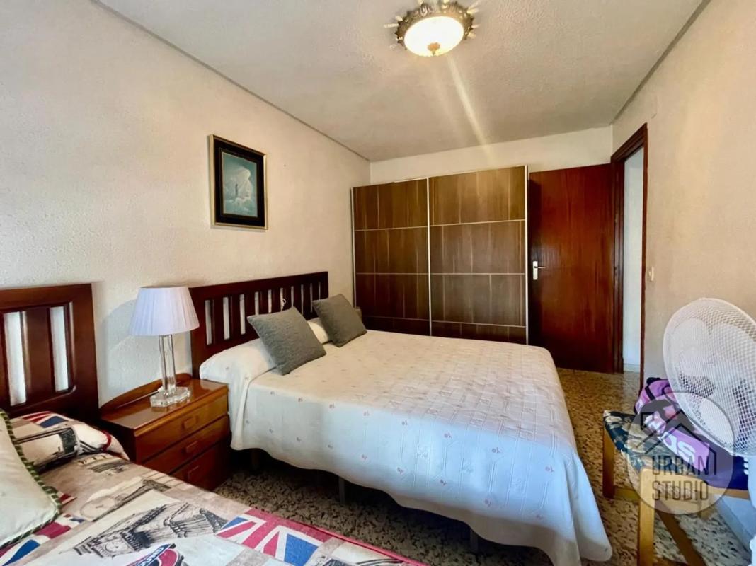 Venta de piso en Calle Caballero de Rodas, Torrevieja
 photo 4