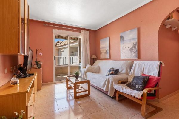 Ático en venta en Calle Maldonado, Torrevieja thumbnail 1