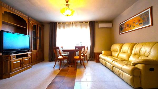 Apartment for sale in Barrio El Molino, Torrevieja photo 1