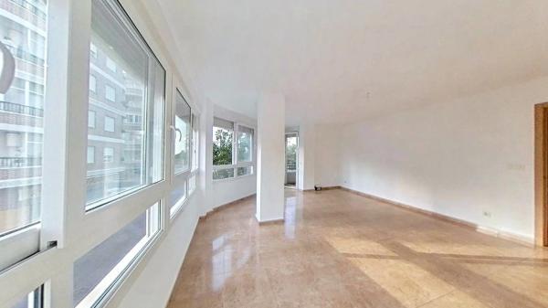 Mieszkanie na sprzedaż w Barrio Puerto Deportivo, Torrevieja photo 1