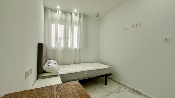 Venta de piso en Calle de Orihuela, Torrevieja
 photo 4