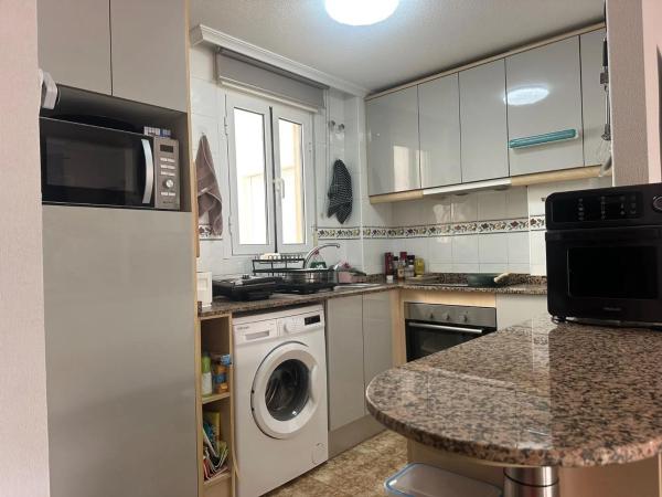 Ático en venta en Barrio El Molino, Torrevieja thumbnail 1