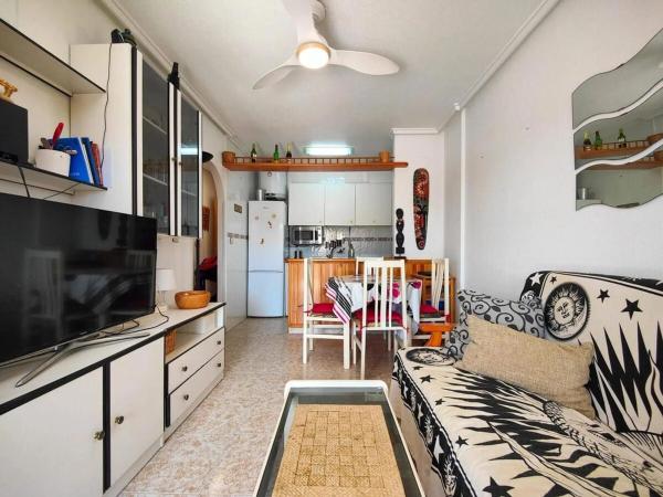 Independent chalet for sale in Barrio Parque de las Naciones, Torrevieja
 photo 3