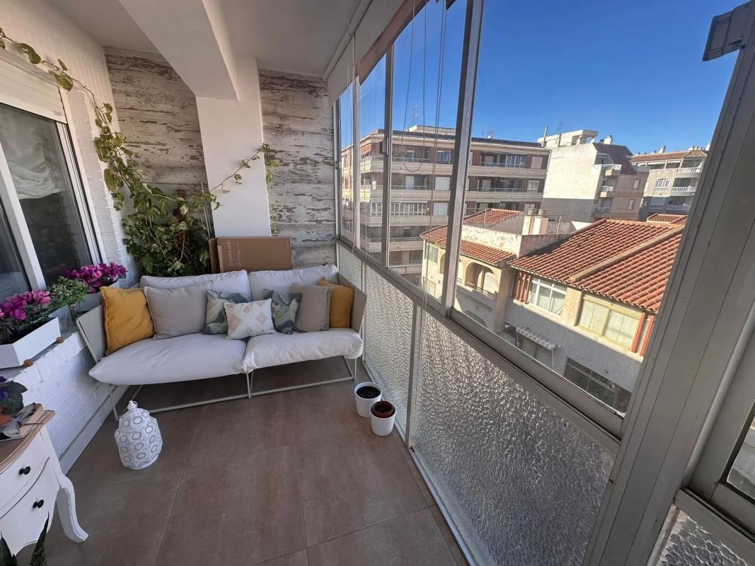 Продажа квартиры на Travesía San Miguel de Salinas, Торревьеха
photo 1