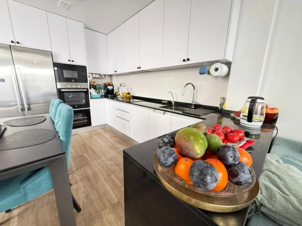 Independent chalet for sale in Calle Urbano Arregui, Torrevieja
photo 1