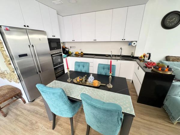Independent chalet for sale in Calle Urbano Arregui, Torrevieja
thumbnail 2