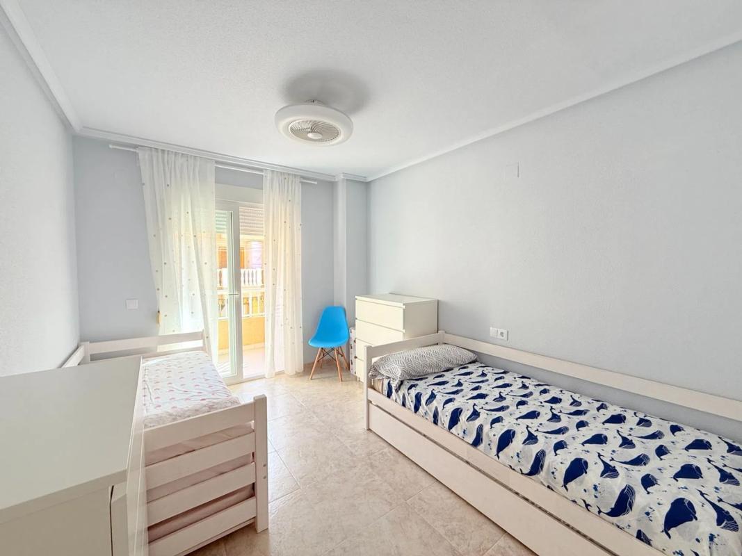 Продажа квартиры на Calle Urbano Arregui, Торревьеха
 photo 2