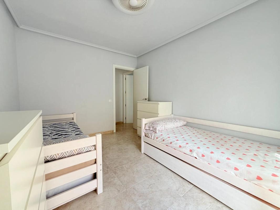 Продажа квартиры на Calle Urbano Arregui, Торревьеха
 photo 3