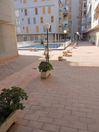 Apartment for sale in  Calle Santomera, 17, Torrevieja photo 2