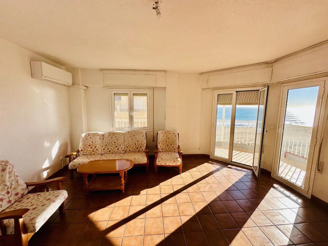 Venta de piso en Barrio Gaspar Perrelló, Torrevieja
photo 3