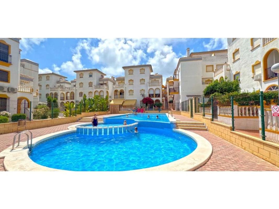 Sprzedaż poddasza w Calle de las Adelfas, Torrevieja photo 5