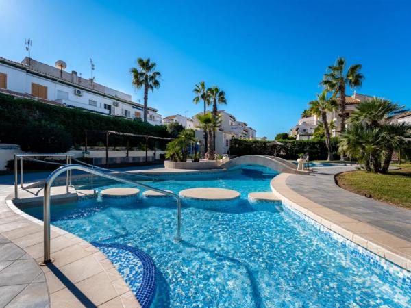 Apartment for sale in Barrio Cañada del Molino, Torrevieja photo 1