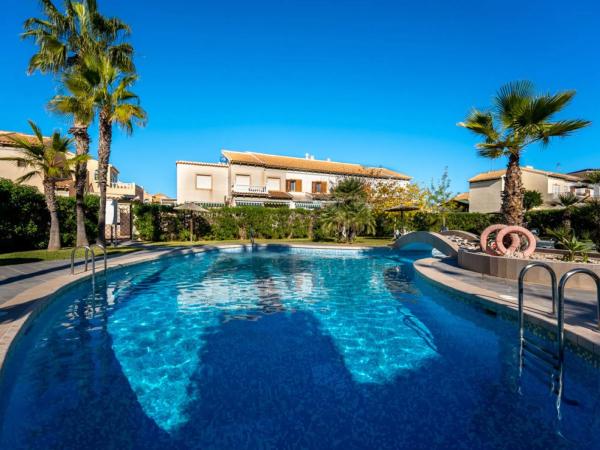 Apartment for sale in Barrio Cañada del Molino, Torrevieja thumbnail 1