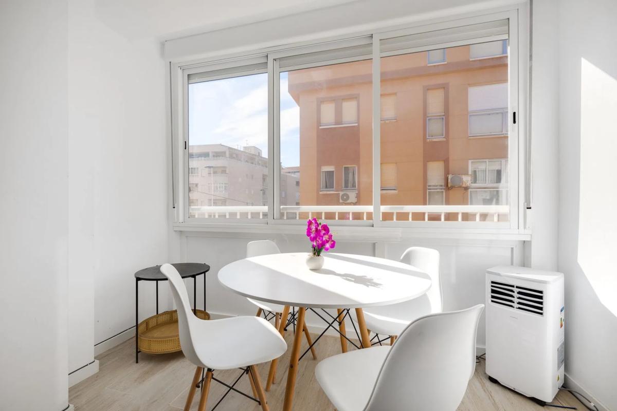 Sale of apartment in Calle del Puerto Romano, 2, Torrevieja
photo 2